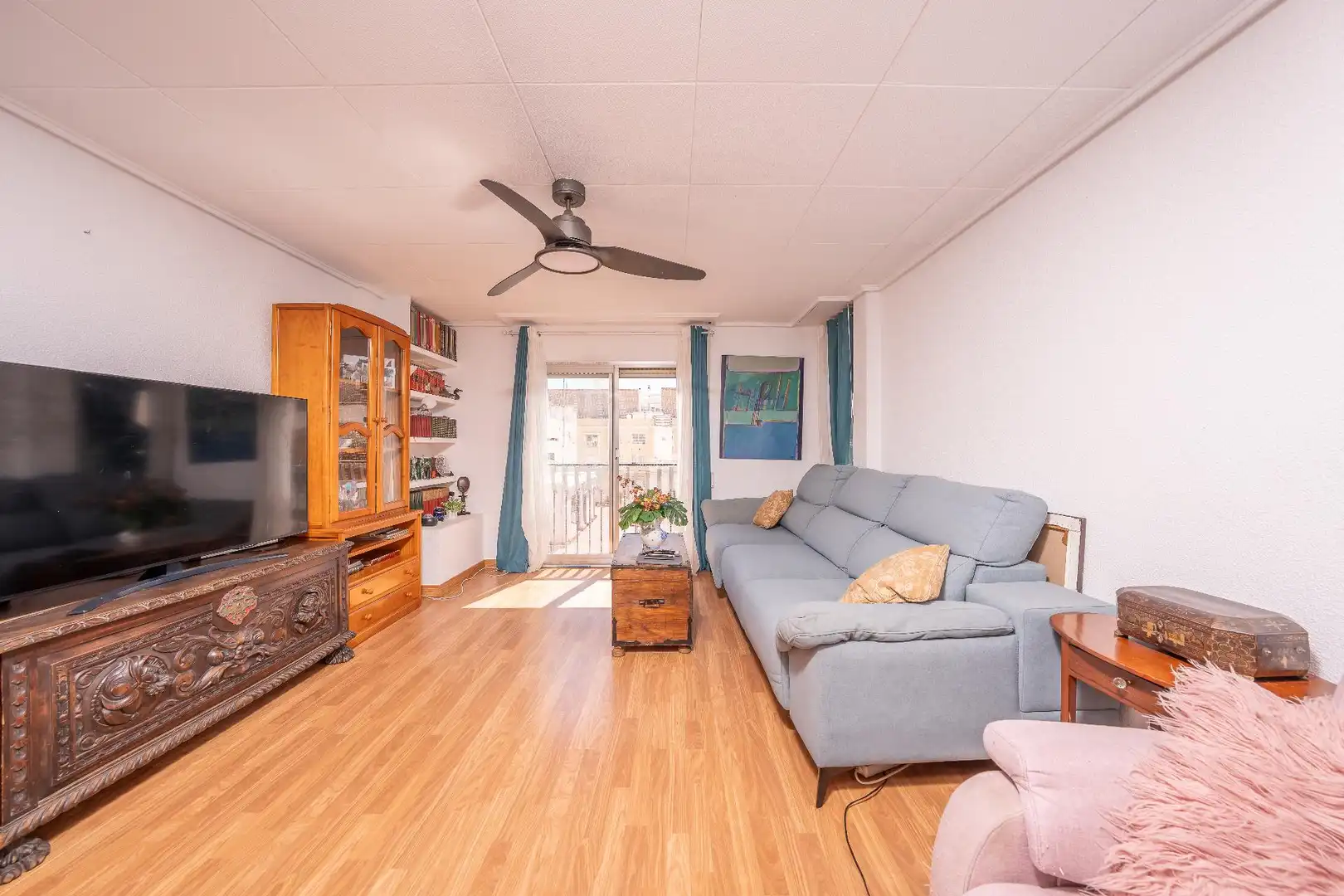 Living room of Flat for sale in Elche / Elx  with Heating, Furnished and Balcony
