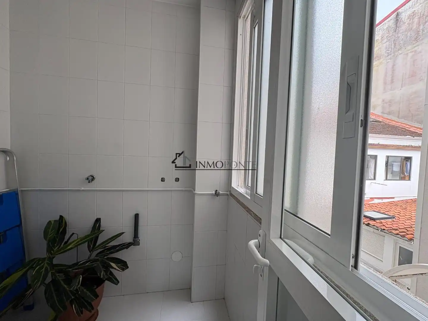 Terraza de Piso de alquiler en Pontevedra Capital  con Calefacción y Trastero