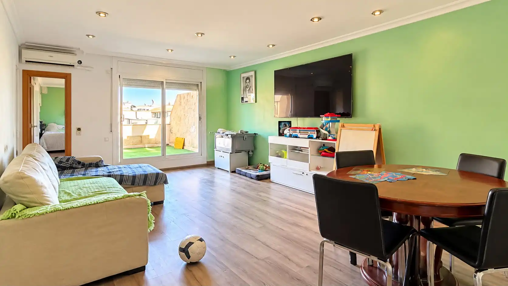 Sala d'estar de Dúplex en venda en Montcada i Reixac amb Terrassa