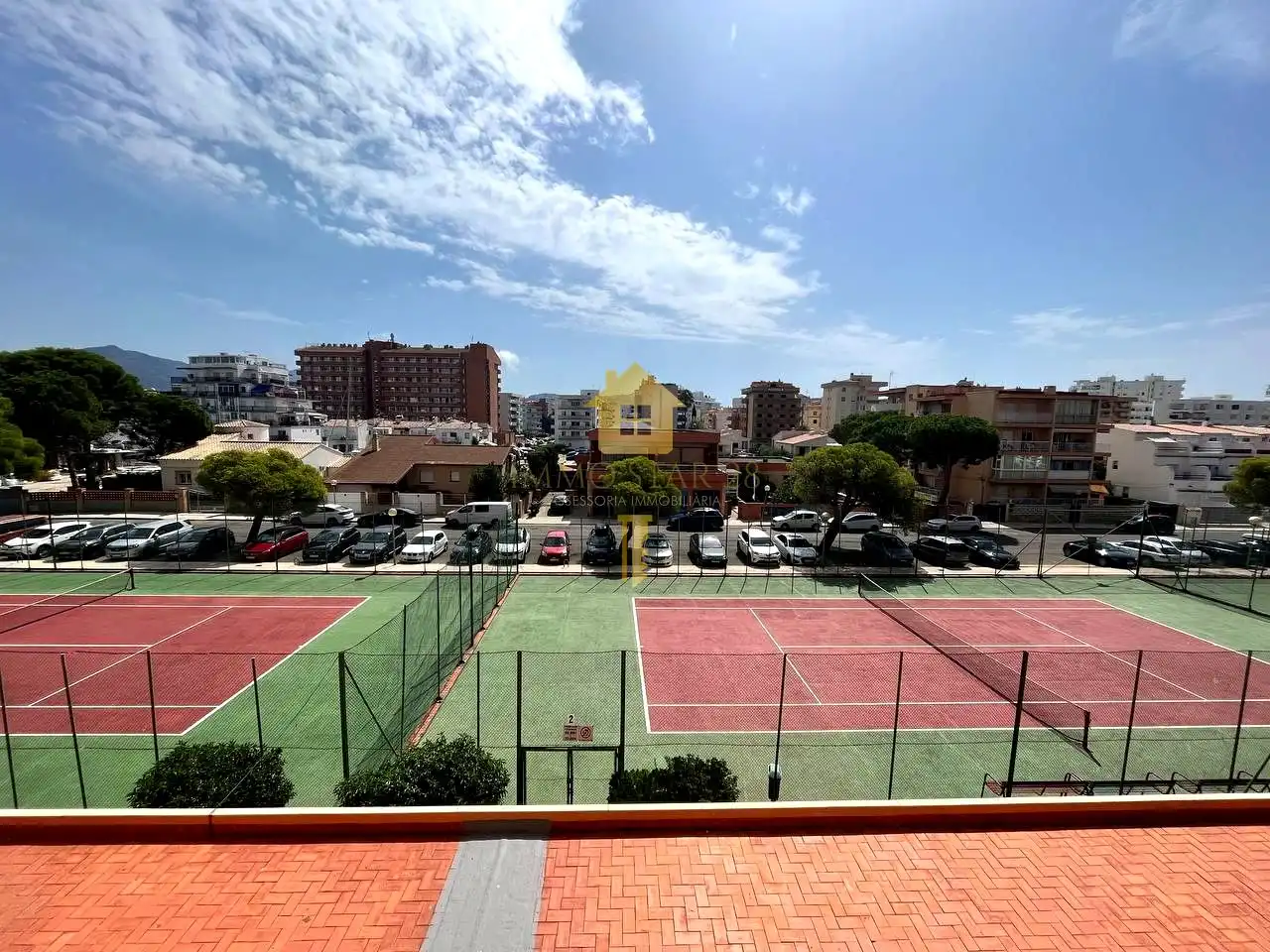 Vista exterior de Estudio en venta en Roses con Parquet, Amueblado y Piscina comunitaria