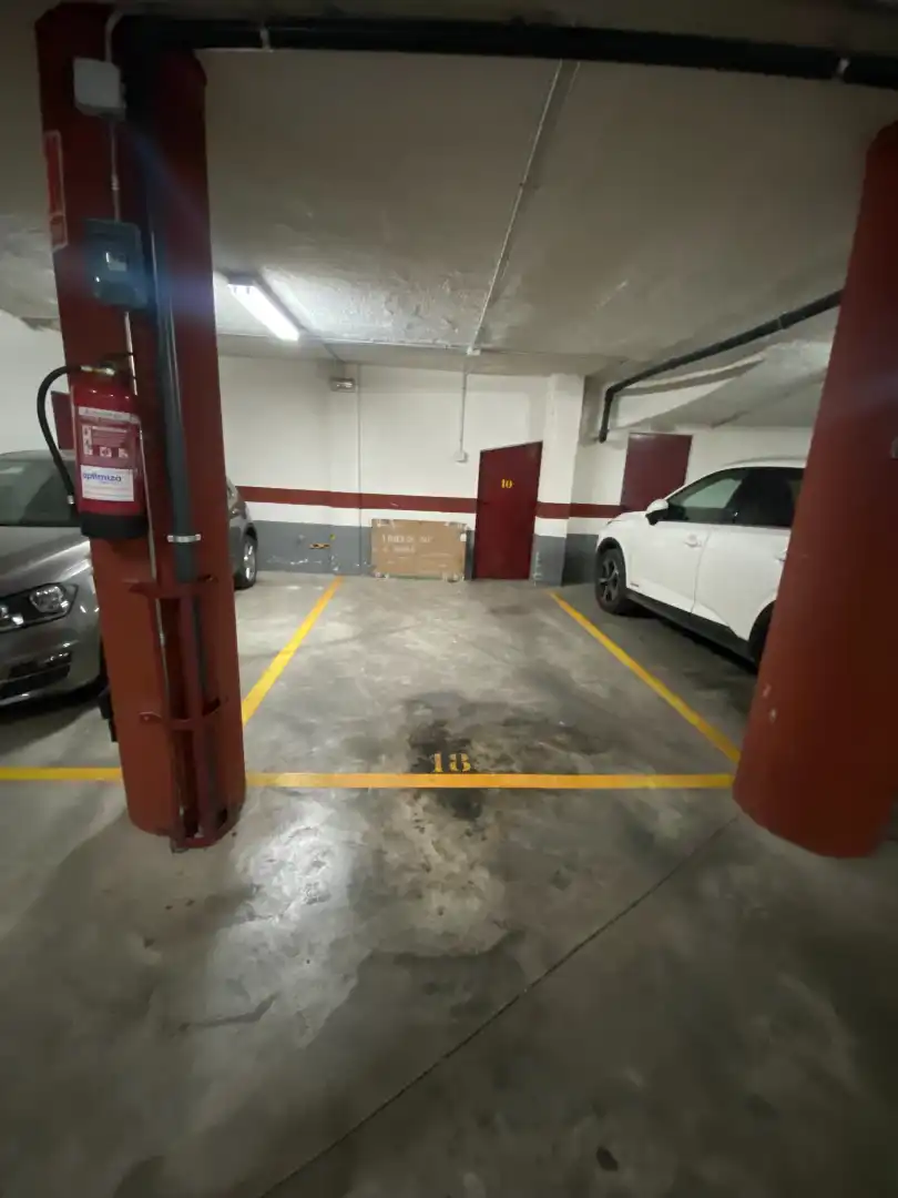 Parking de Piso de alquiler en Málaga con Aire acondicionado, Terraza y Trastero