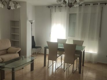 Flat with lift to rent in Sur