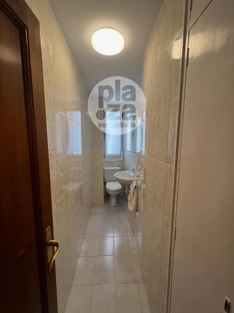 Bathroom of Flat for sale in Burgos  with Heating, Terrace and Storage room