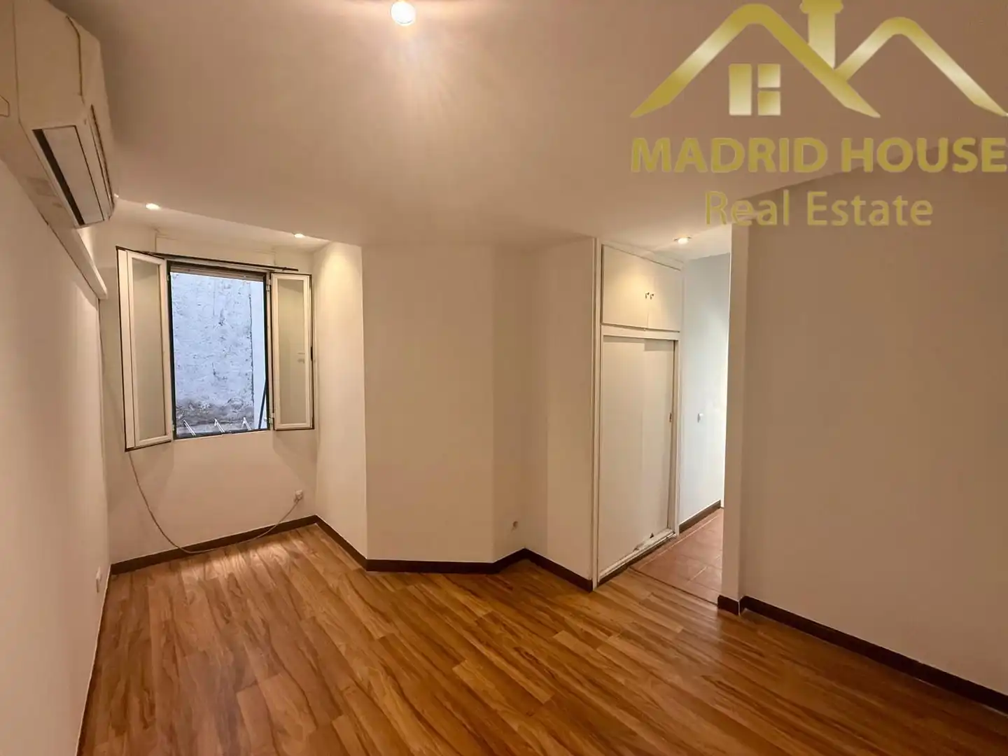 Duplexes for rent in calle de la virgen, San Diego
