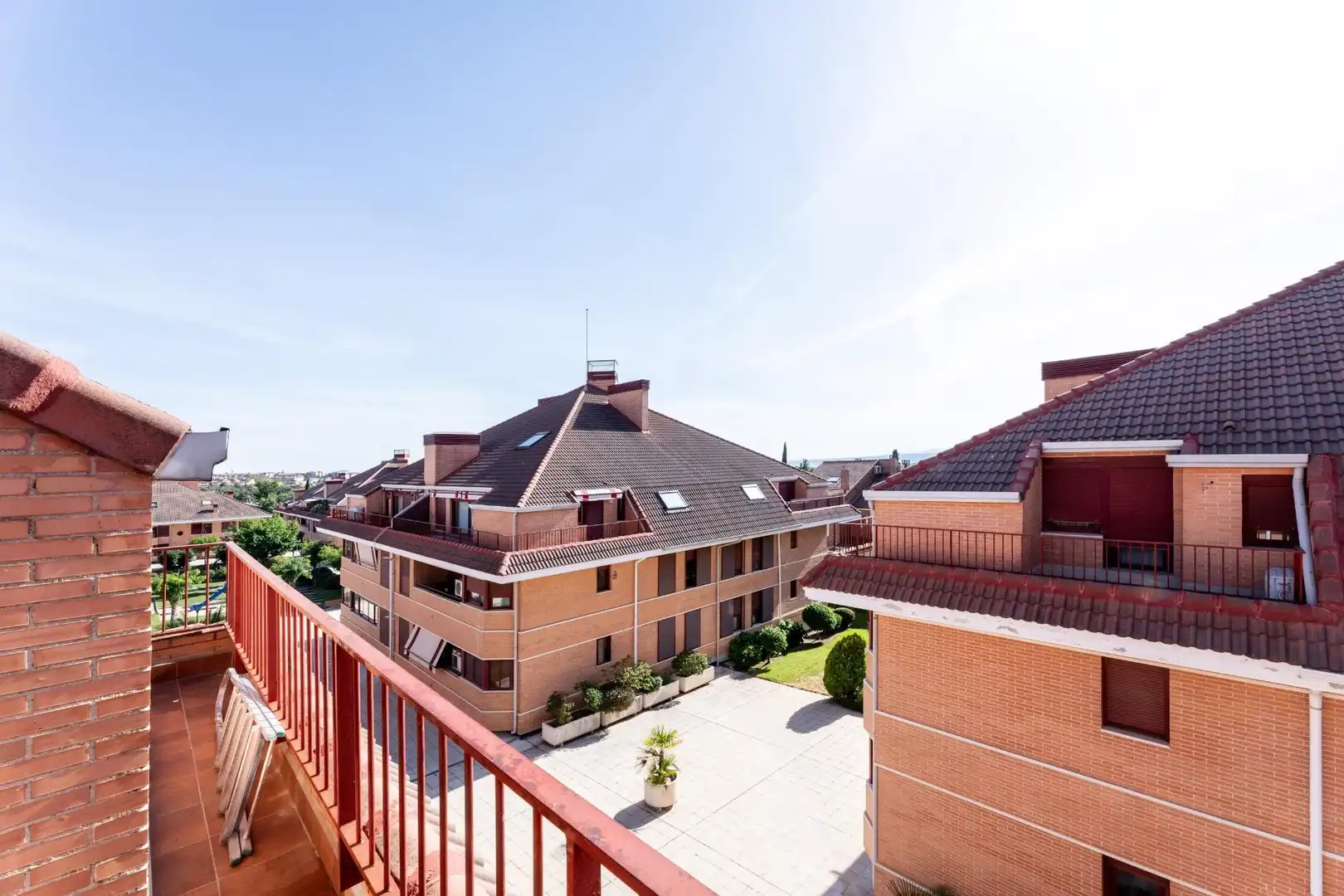 Terraza de Ático en venta en Las Rozas de Madrid con Aire acondicionado, Calefacción y Jardín privado