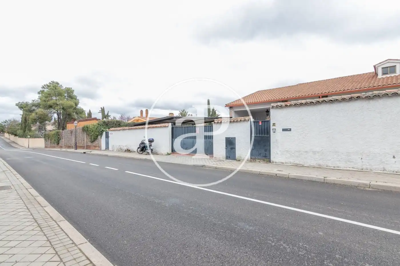 Exterior view of Houses for sale in Madrid  with Heating, Private garden and Terrace