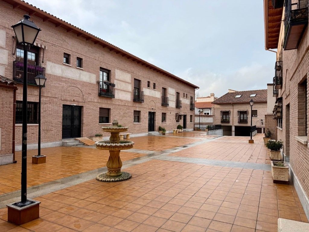 Vista exterior de Planta baixa en venda en Navalcarnero