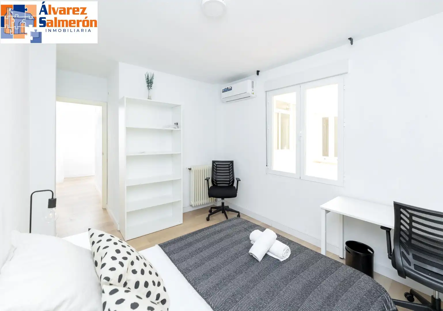 Bedroom of Flat for sale in Granada
