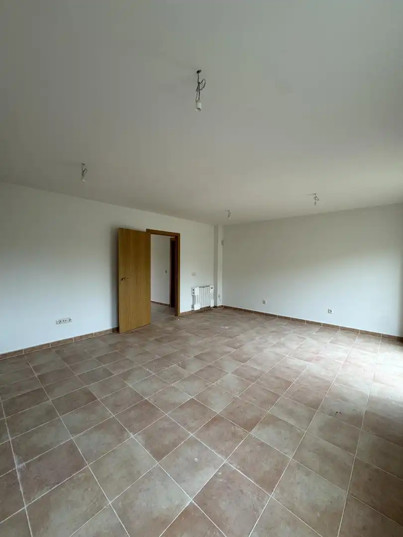 Casa adosada en venda en Albalate de Zorita amb Calefacció, Jardí privat i Alarma