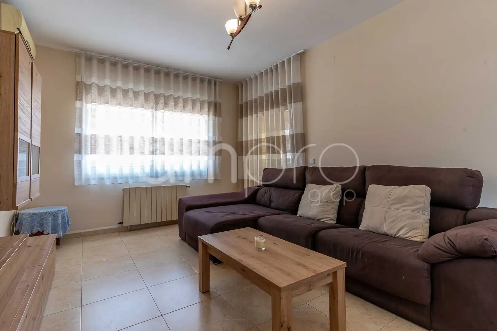 Sala d'estar de Casa adosada en venda en Torredembarra amb Aire condicionat, Calefacció i Terrassa