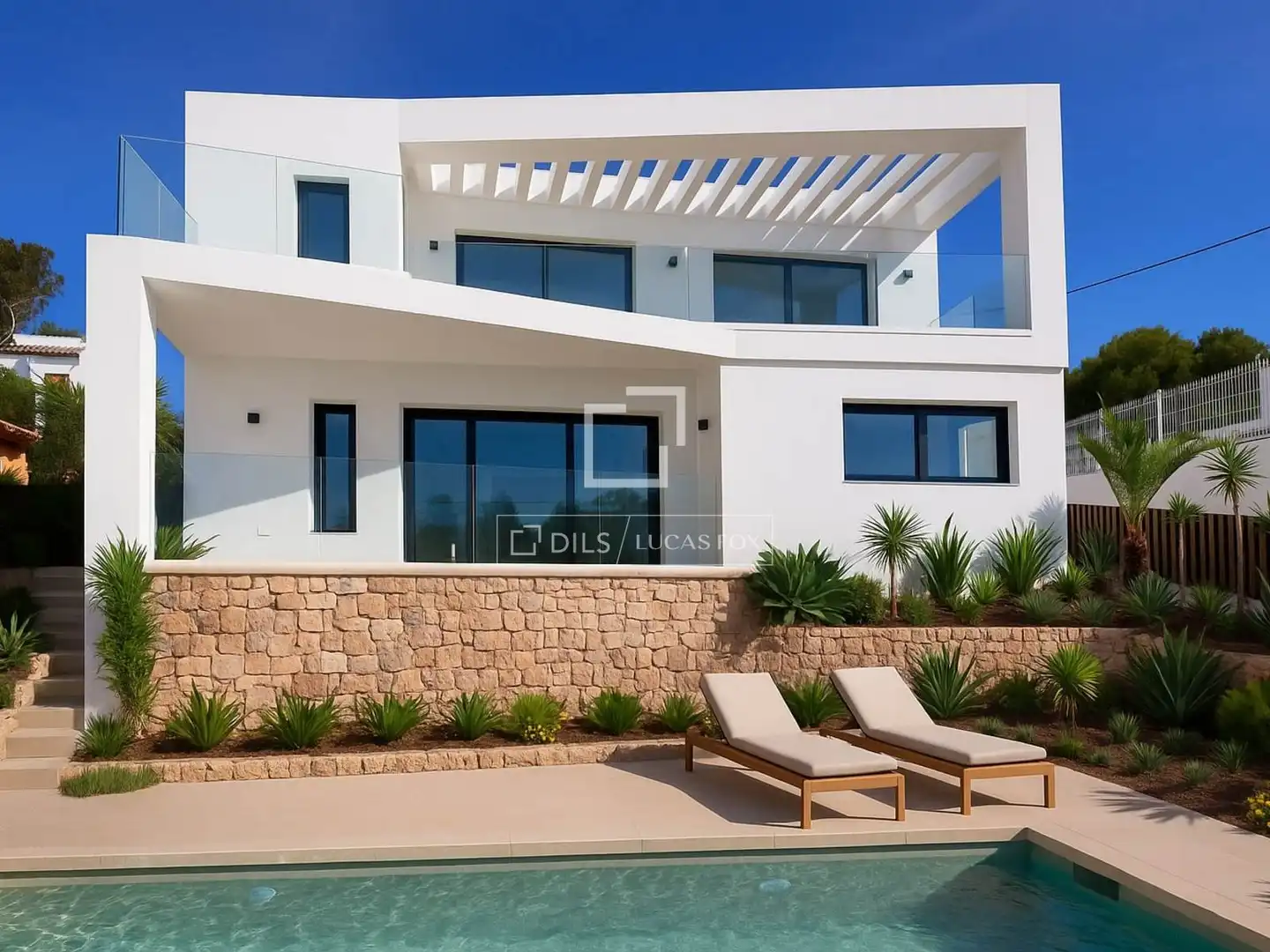Vista exterior de Casa o xalet en venda en Santa Eulària des Riu amb Aire condicionat, Piscina i Balcó
