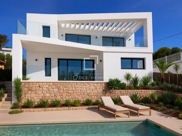 Villa avec balcon à vendre à Cap Martinet