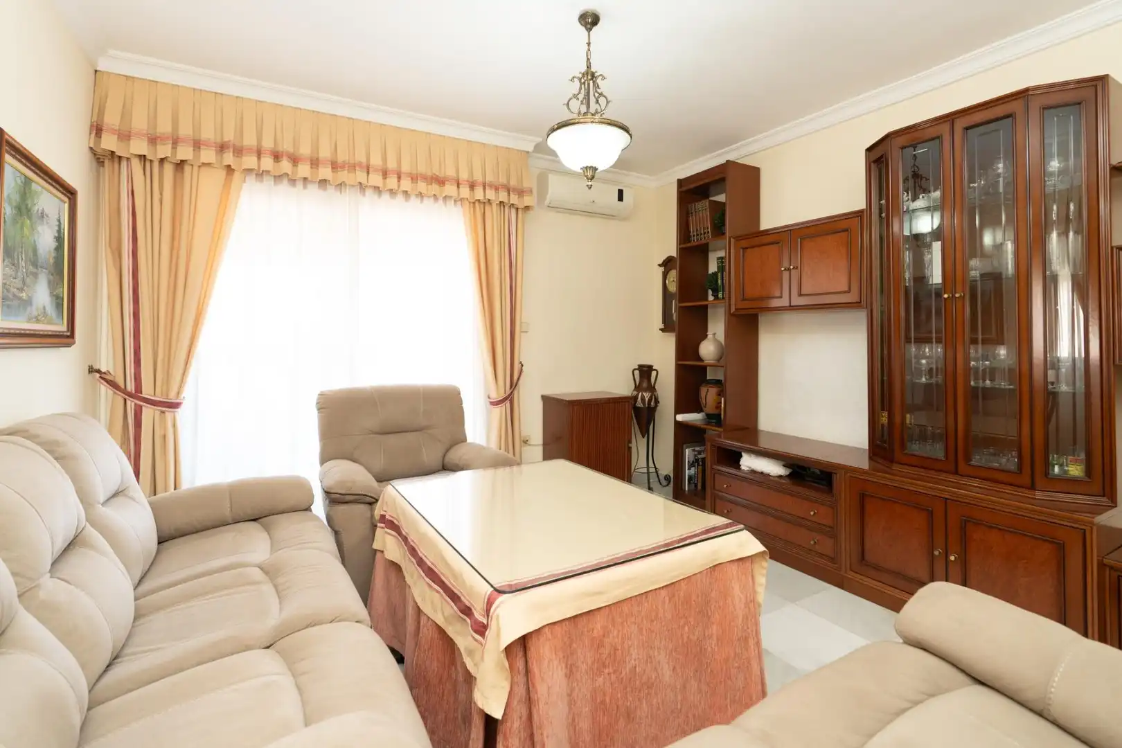 Sala d'estar de Pis en venda en Motril amb Aire condicionat i Balcó