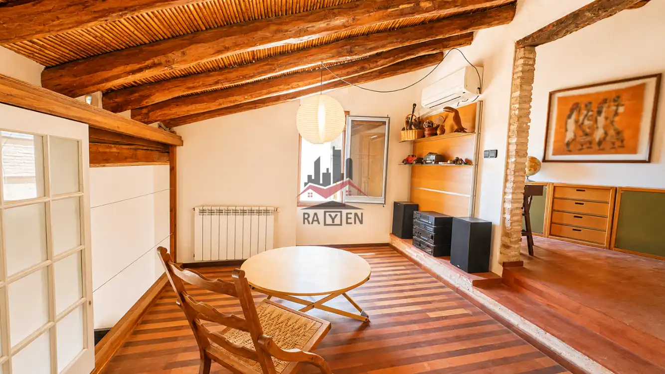 Sala d'estar de Finca rústica en venda en Vilabertran amb Calefacció