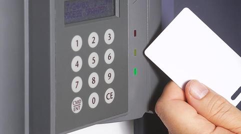 Photo 2 of Box room for sale in Pacífico, Madrid