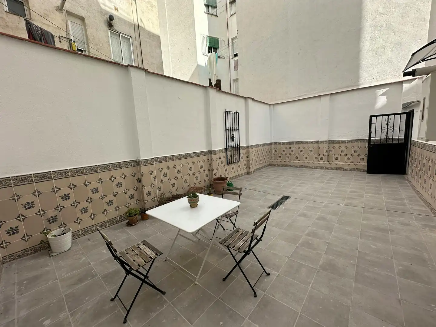Terrassa de Pis de lloguer en Madrid amb Calefacció, Jardí privat i Moblat