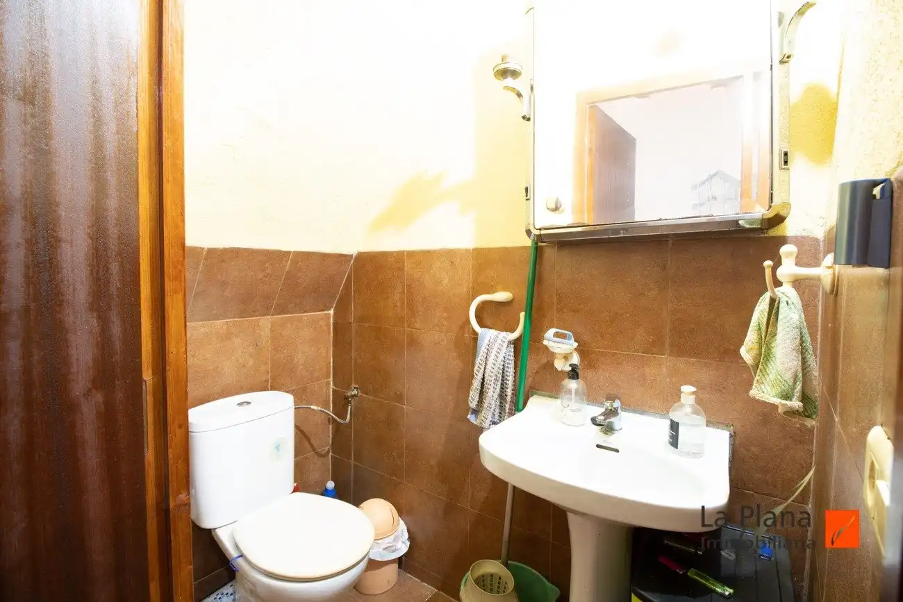 Baño de Casa adosada en venta en Mas de Barberans con Calefacción y Terraza