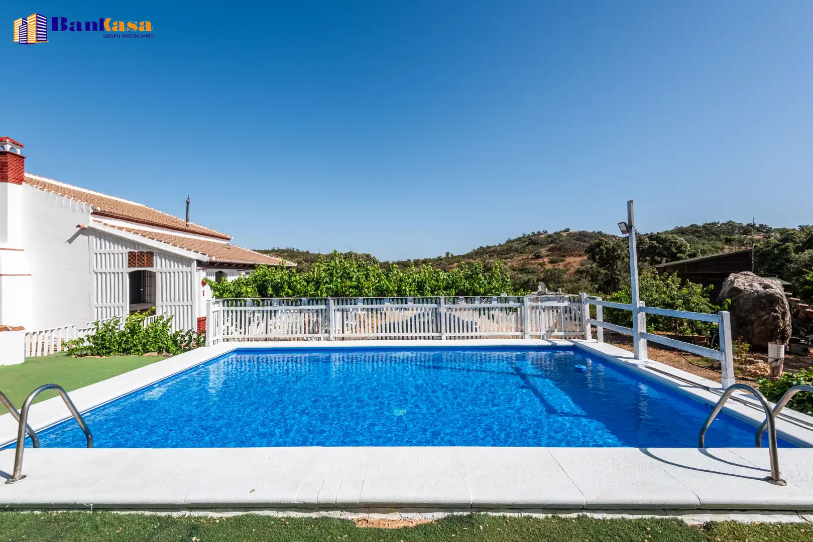 Piscina de Finca rústica en venta en Antequera con Jardín privado, Piscina y Amueblado
