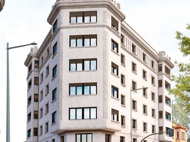 Àtic amb ascensor en venda a Avenida Modesto Lafuente 6
