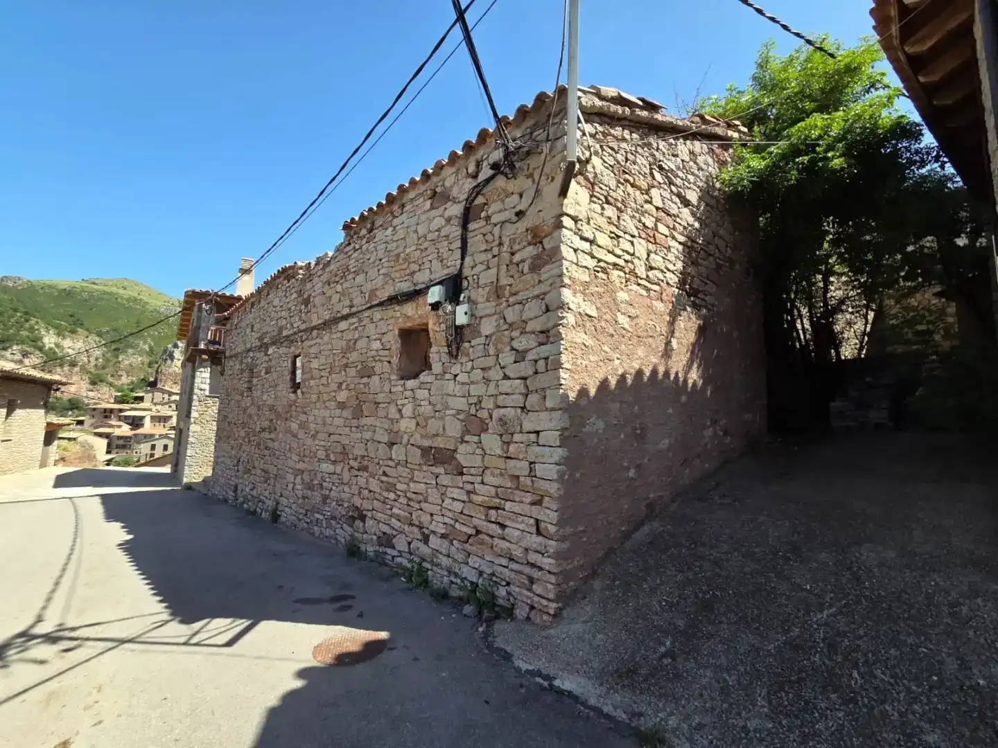 Vista exterior de Casa o chalet en venta en Castellar de n'Hug, Barcelona