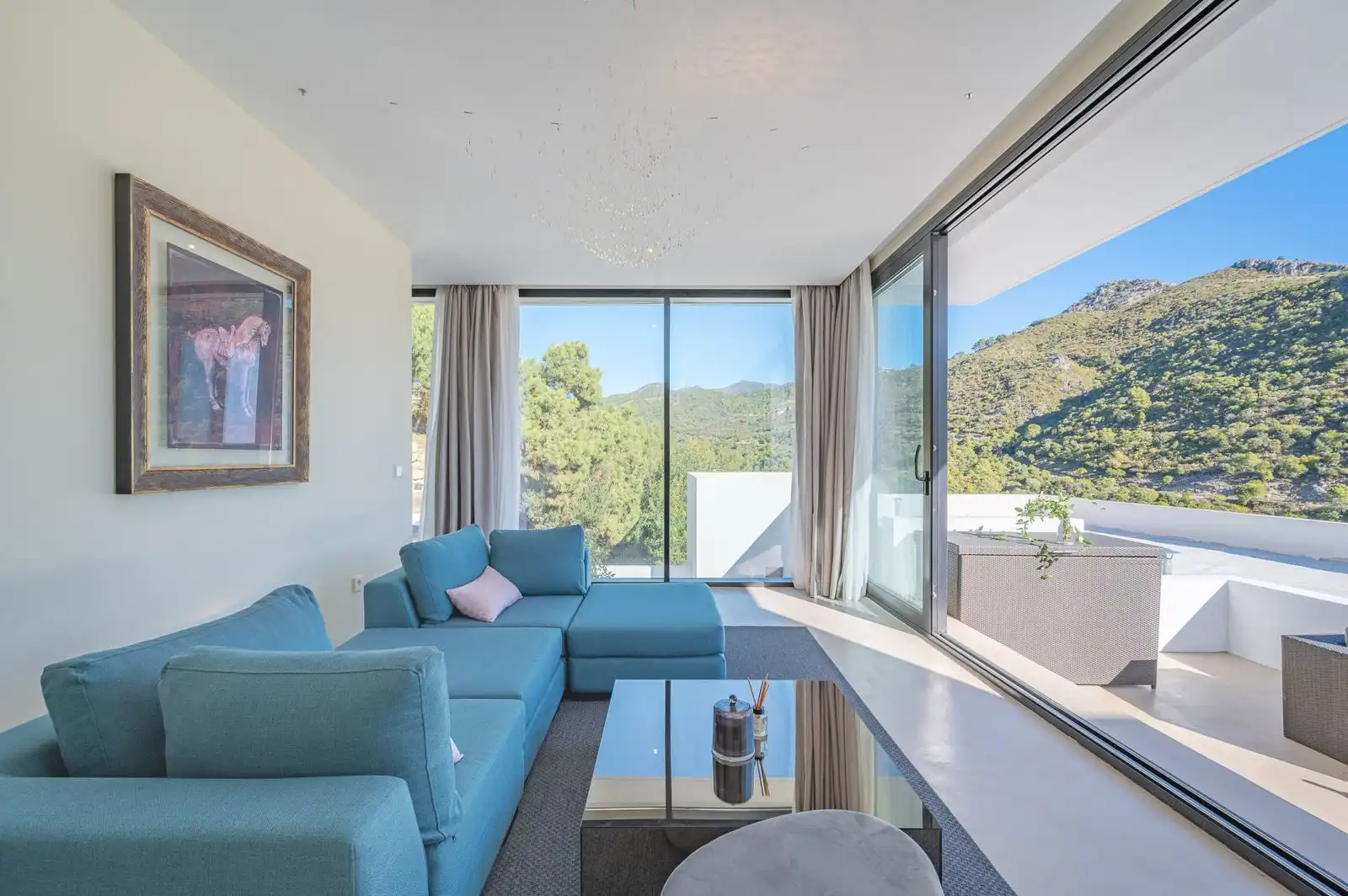 Living room of Houses for sale in Málaga  with Air Conditioner, Terrace and Swimming Pool