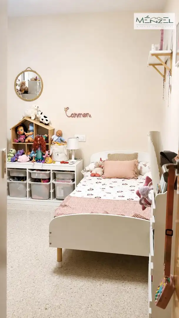 Bedroom of Flat for sale in Sevilla