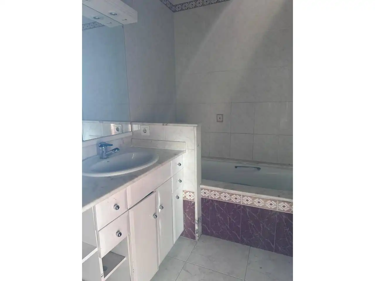 Badezimmer von Einfamilien-Reihenhaus zum Verkauf in Cervera mit Heizung und Terrasse