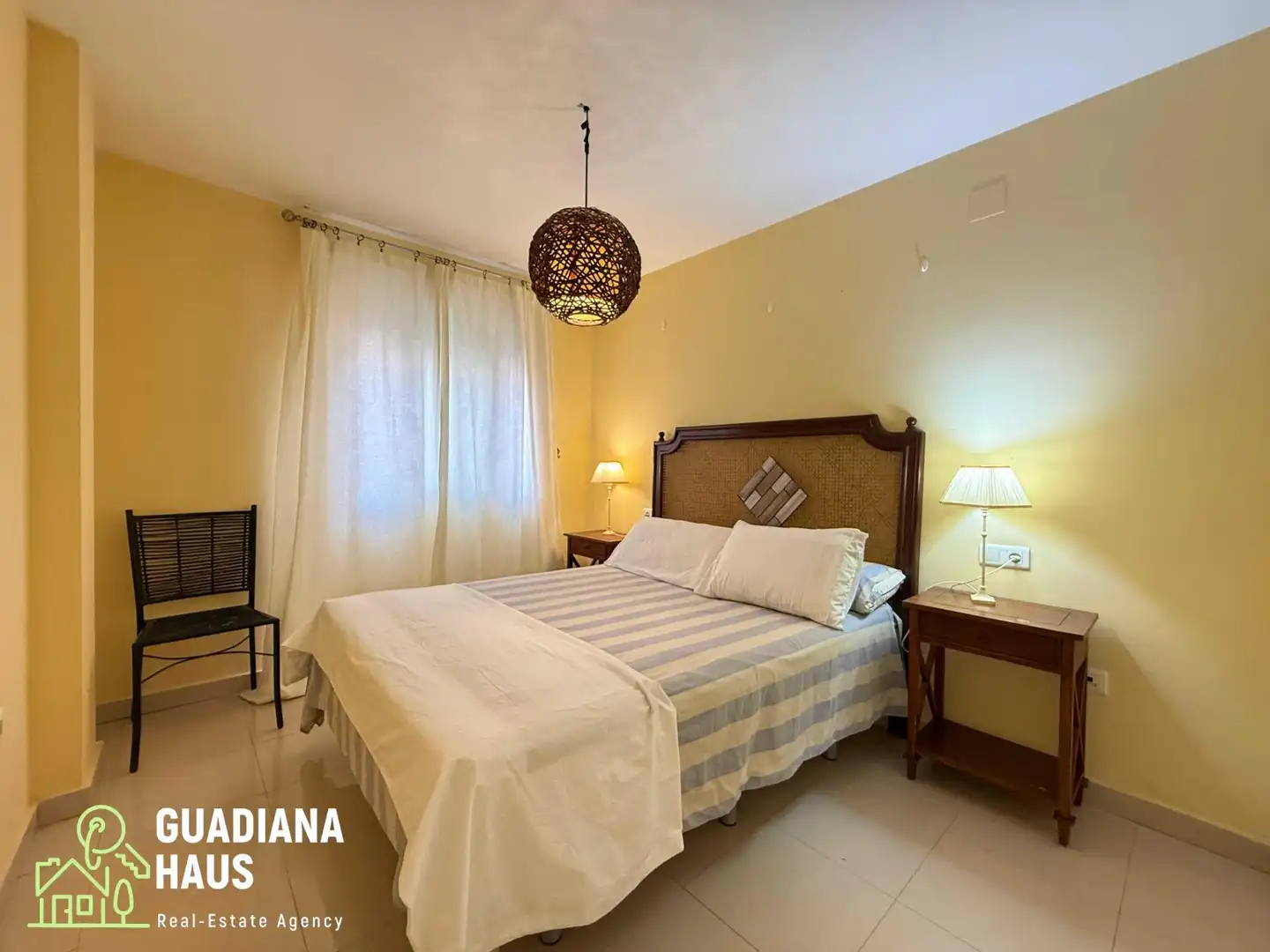 Dormitori de Apartament en venda en Isla Cristina amb Aire condicionat, Calefacció i Terrassa