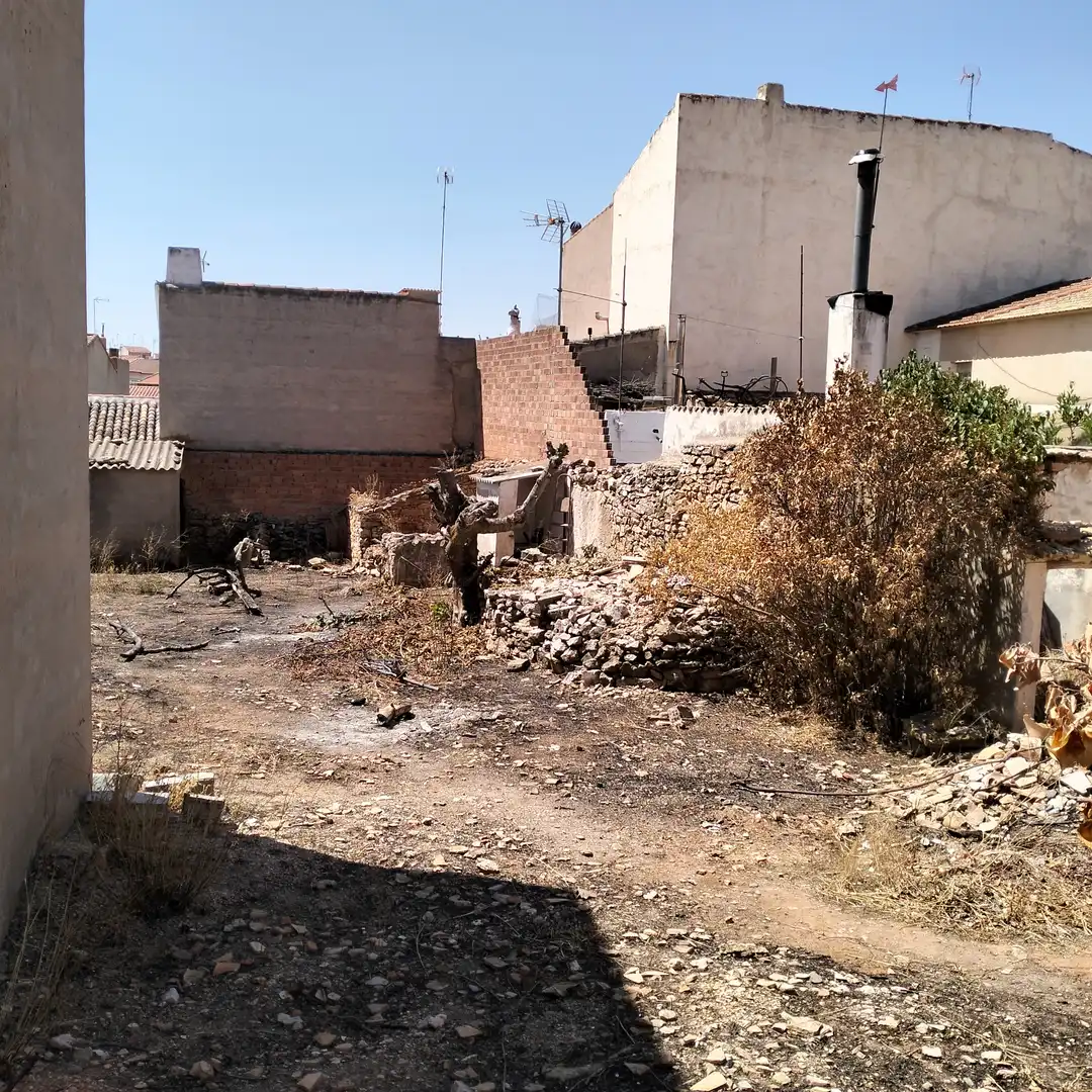 Terreno residenziale in vendita a Calle Cementerio 8