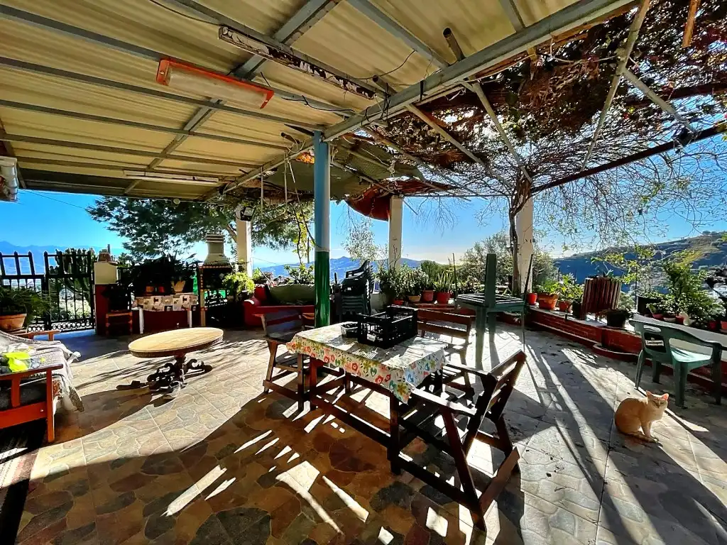 Terraza de Finca rústica en venta en Macharaviaya con Jardín privado, Terraza y Amueblado
