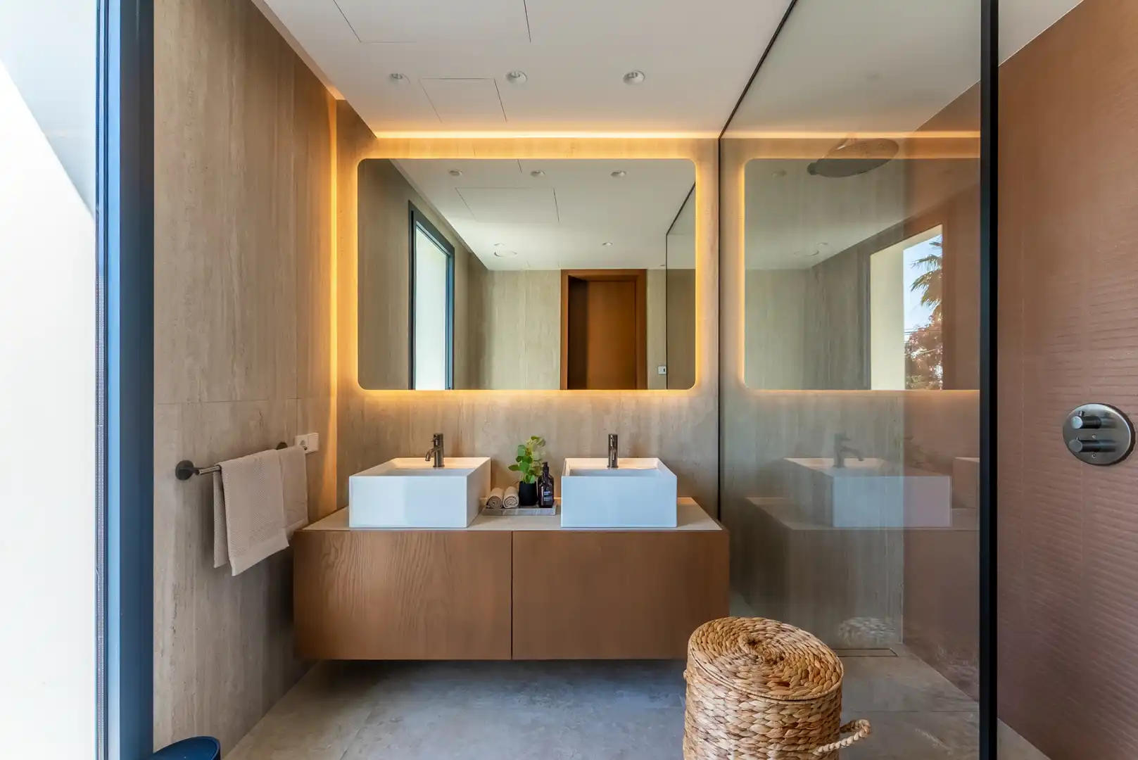 Baño de Casa o chalet en venta en Marbella con Aire acondicionado, Jardín privado y Terraza