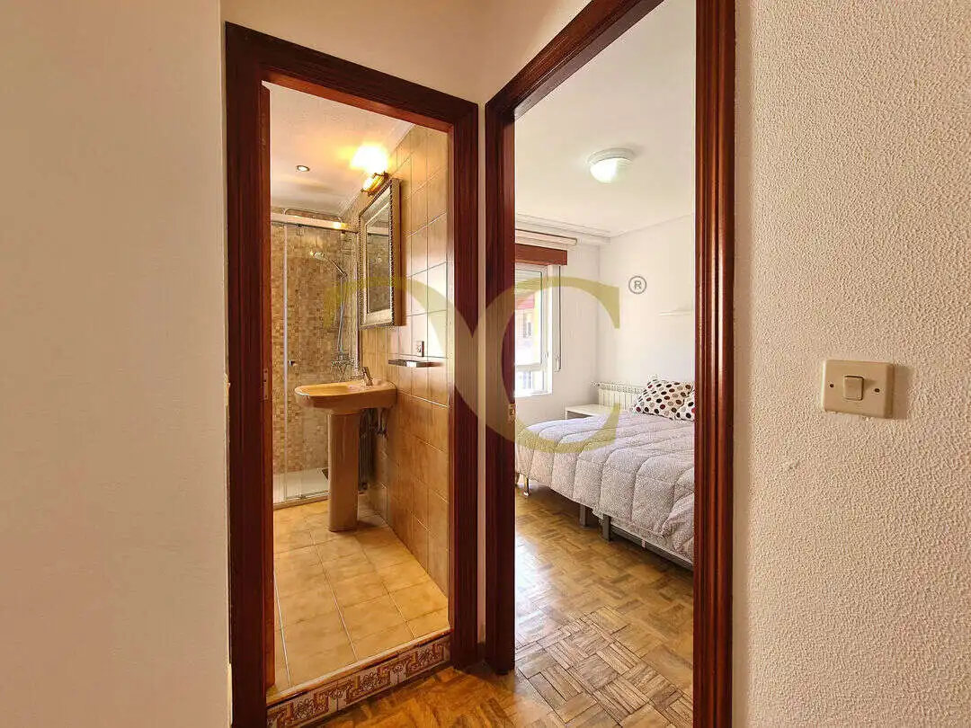 Dormitori de Casa o xalet en venda en Ribadesella amb Calefacció i Terrassa