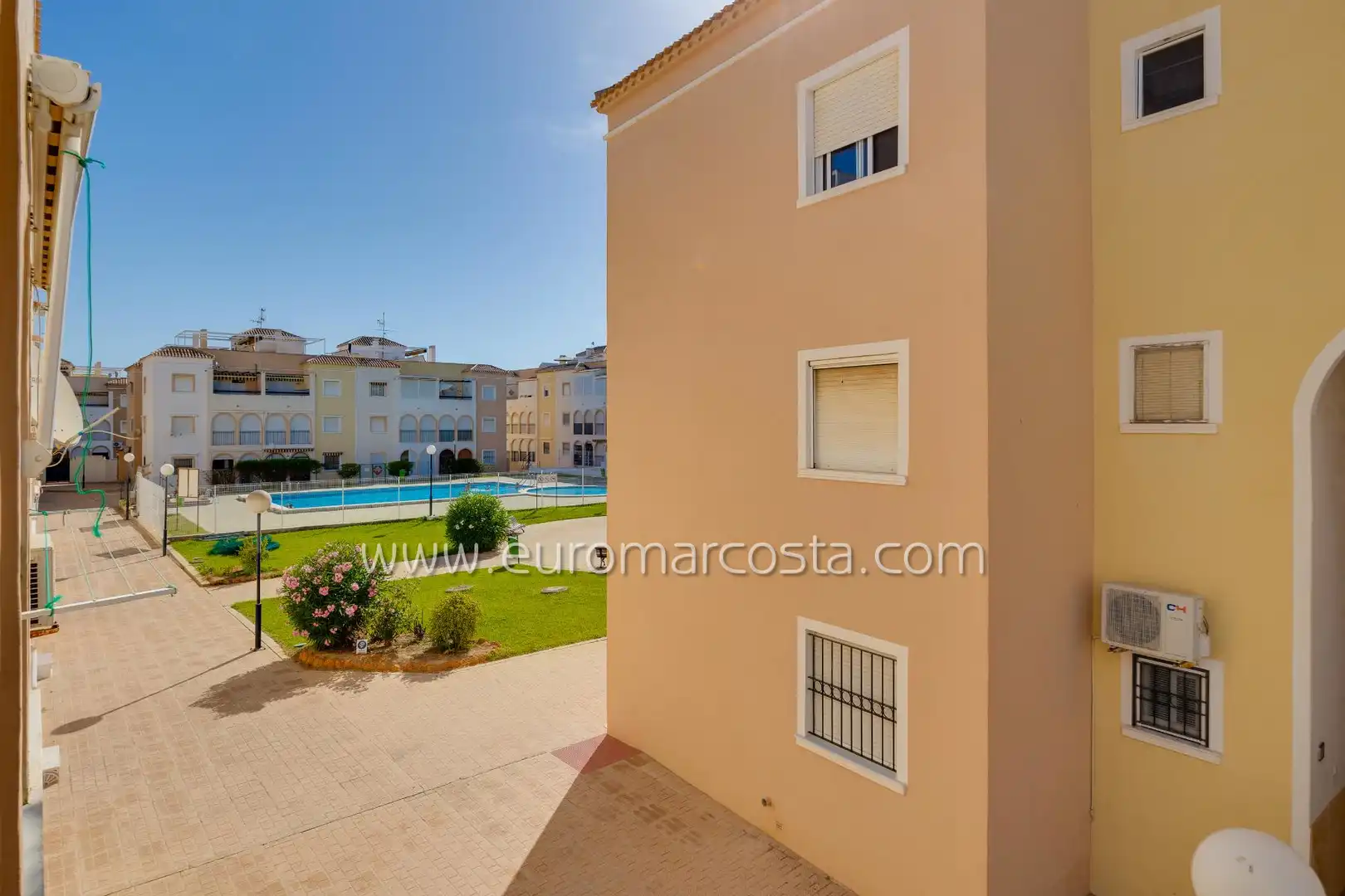Apartamento con piscina en venta en Calle Ramon Rubial, imagen 21
