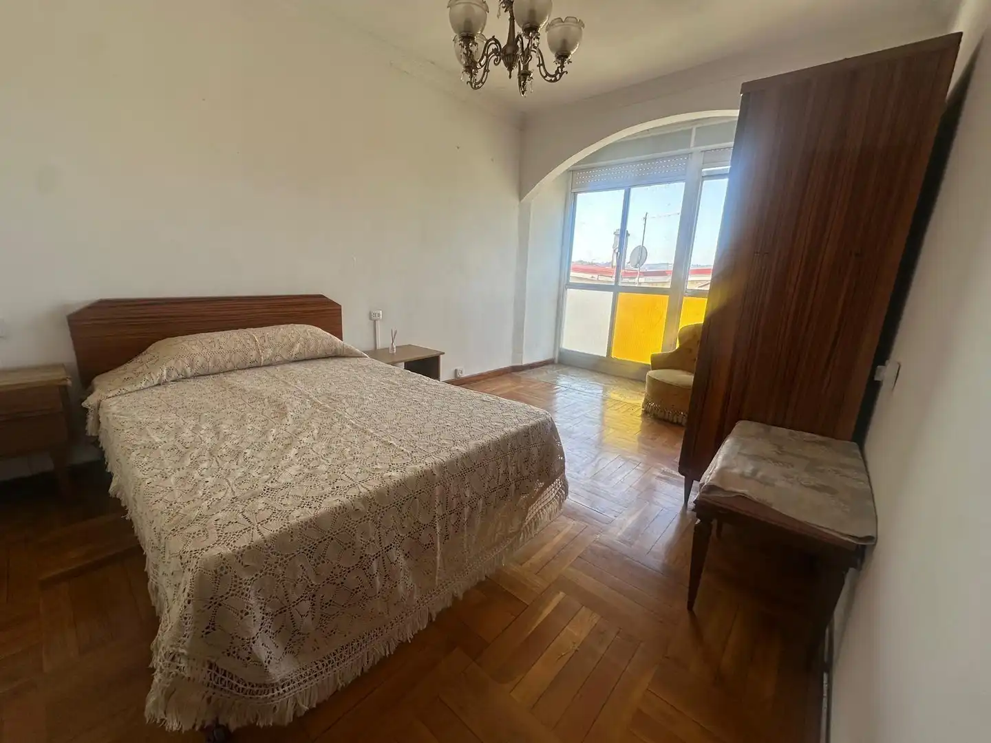 Habitación de Piso en venta en Ourense Capital  con Calefacción