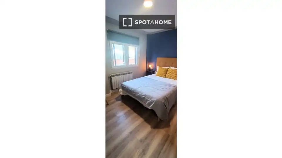 Habitación de Piso para compartir en Segovia con Aire acondicionado, Calefacción y Amueblado