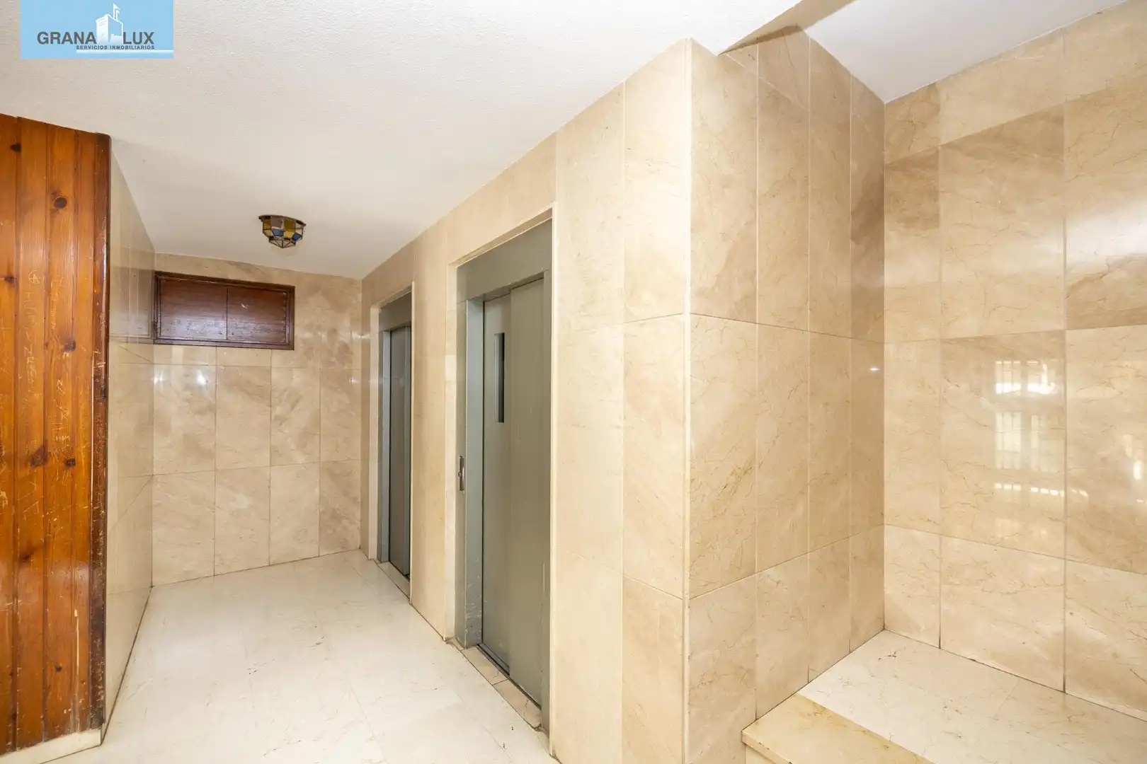 Piso con ascensor en venta en Calle del Pintor Ismael de la Serna, imagen 10