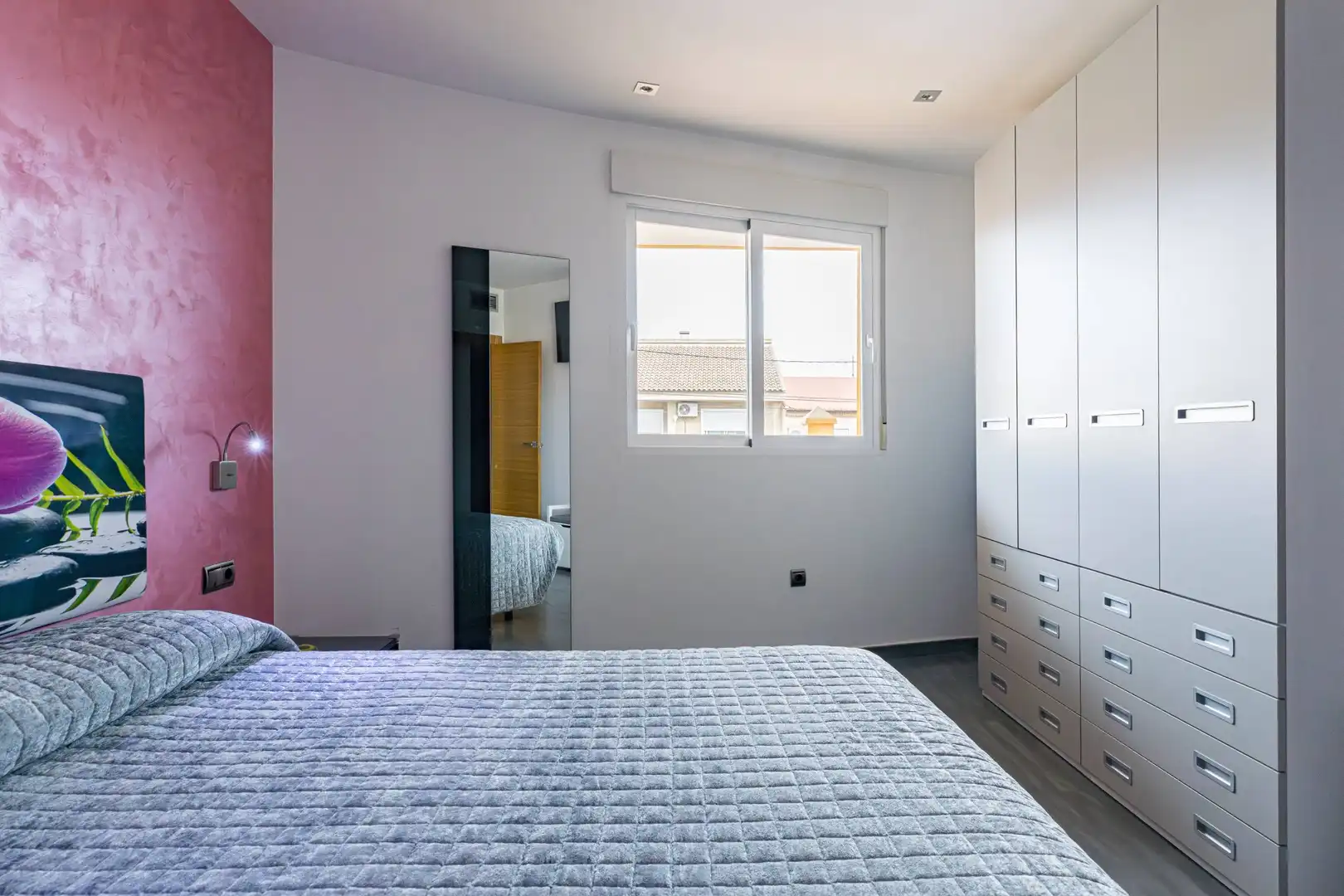 Habitación de Casa adosada en venta en Murcia con Aire acondicionado, Terraza y Trastero