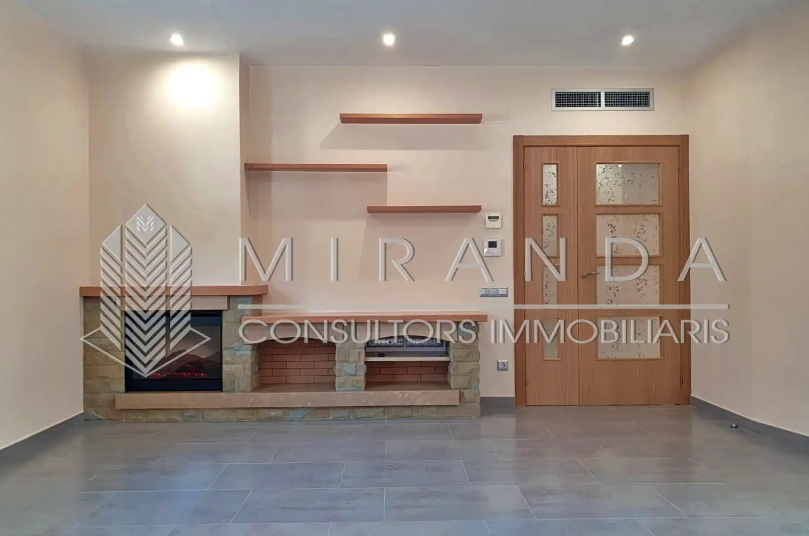 Sala de estar de Piso de alquiler en Granollers con Aire acondicionado, Calefacción y Horno