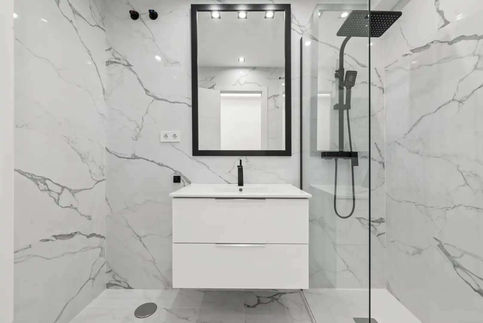 Bany de Apartament en venda en Fuengirola amb Aire condicionat
