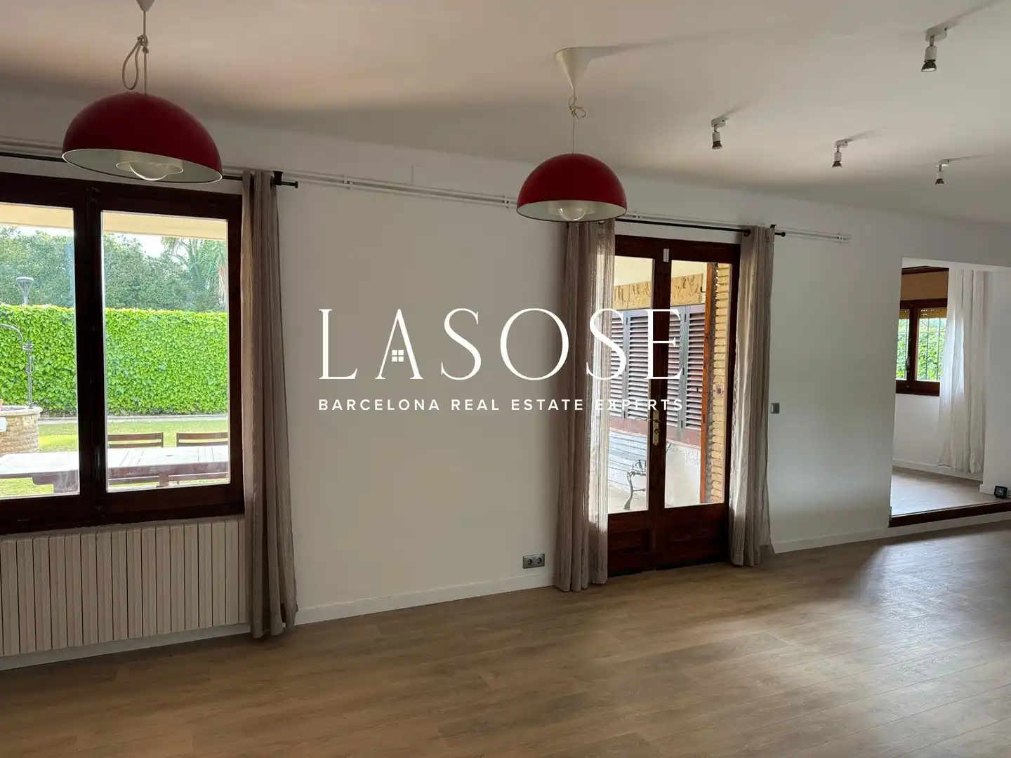 Living room of Houses for sale in Sitges  with Heating, Private garden and Parquet flooring