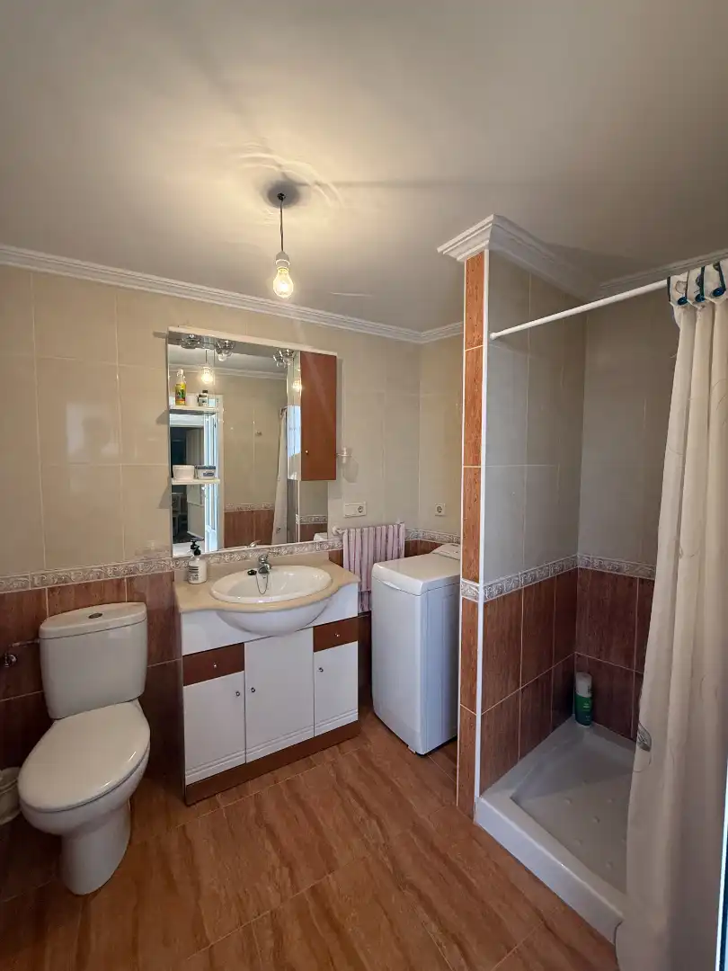 Bathroom of Houses for sale in El Bonillo  with Private garden, Furnished and Oven