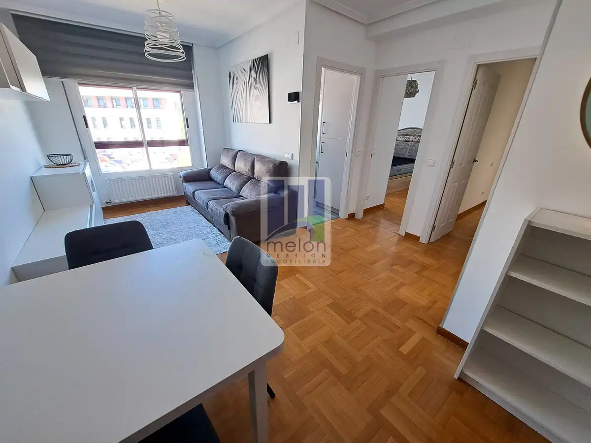 Sala de estar de Piso en venta en Burgos con Trastero