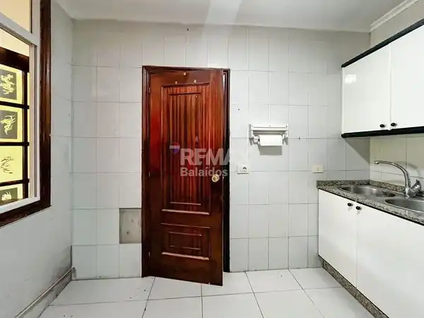 Schlafzimmer von Wohnung zum Verkauf in Nigrán mit Privatgarten und Abstellraum