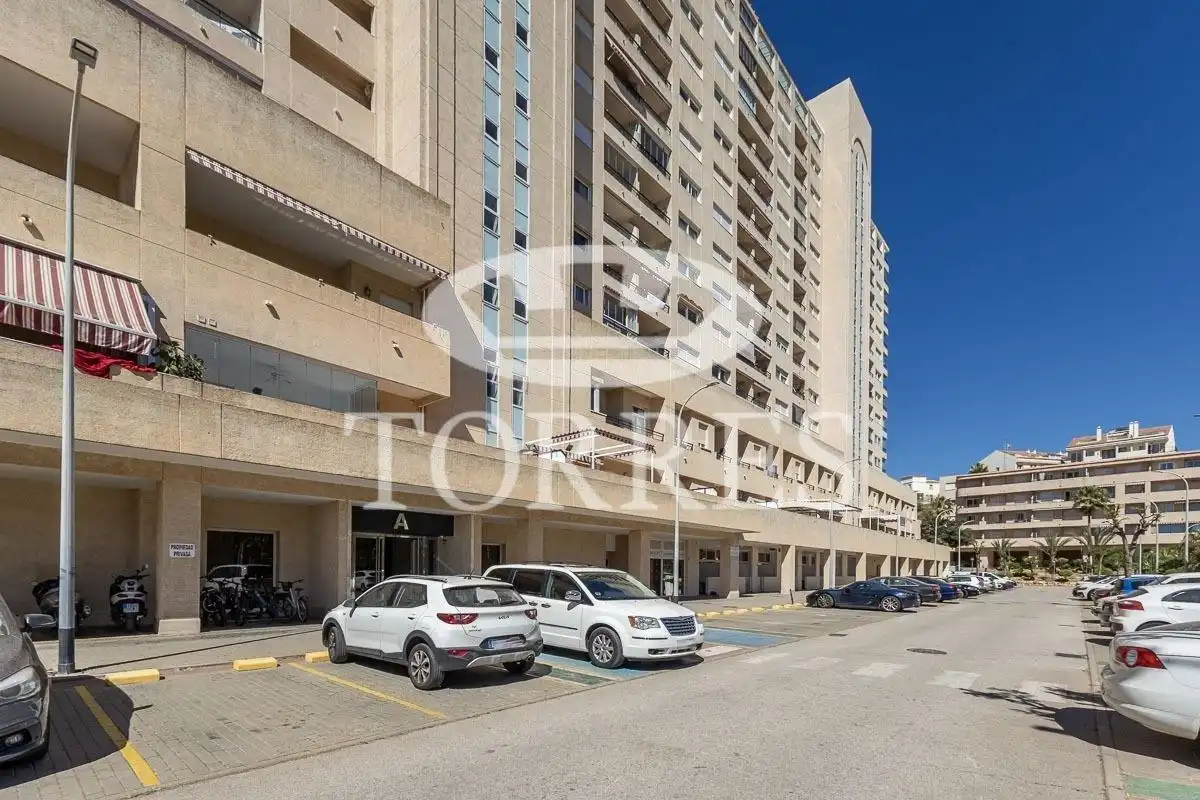 Vista exterior de Pis en venda en Benalmádena amb Aire condicionat, Terrassa i Traster