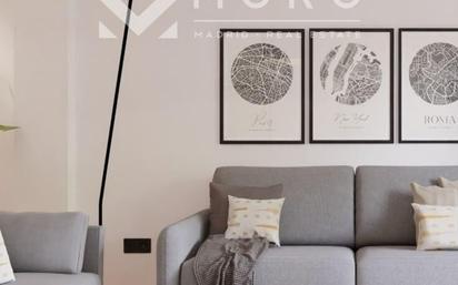 Living room of Flat for sale in  Madrid Capital  with Air Conditioner and Heating