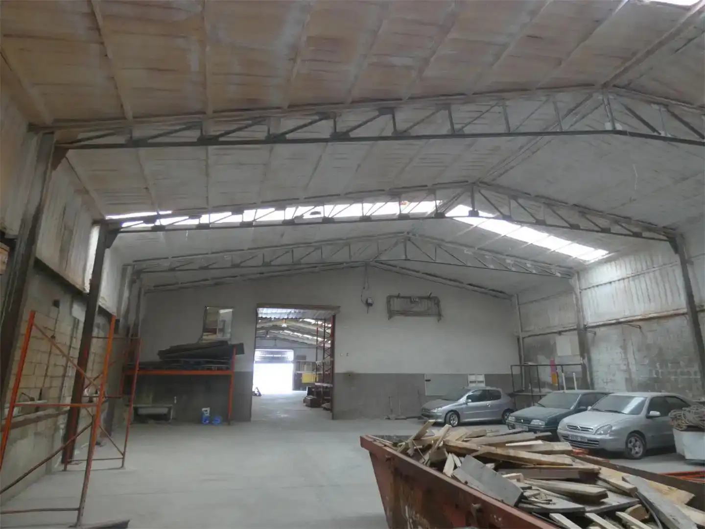 Nau industrial de lloguer en Valverde de la Virgen