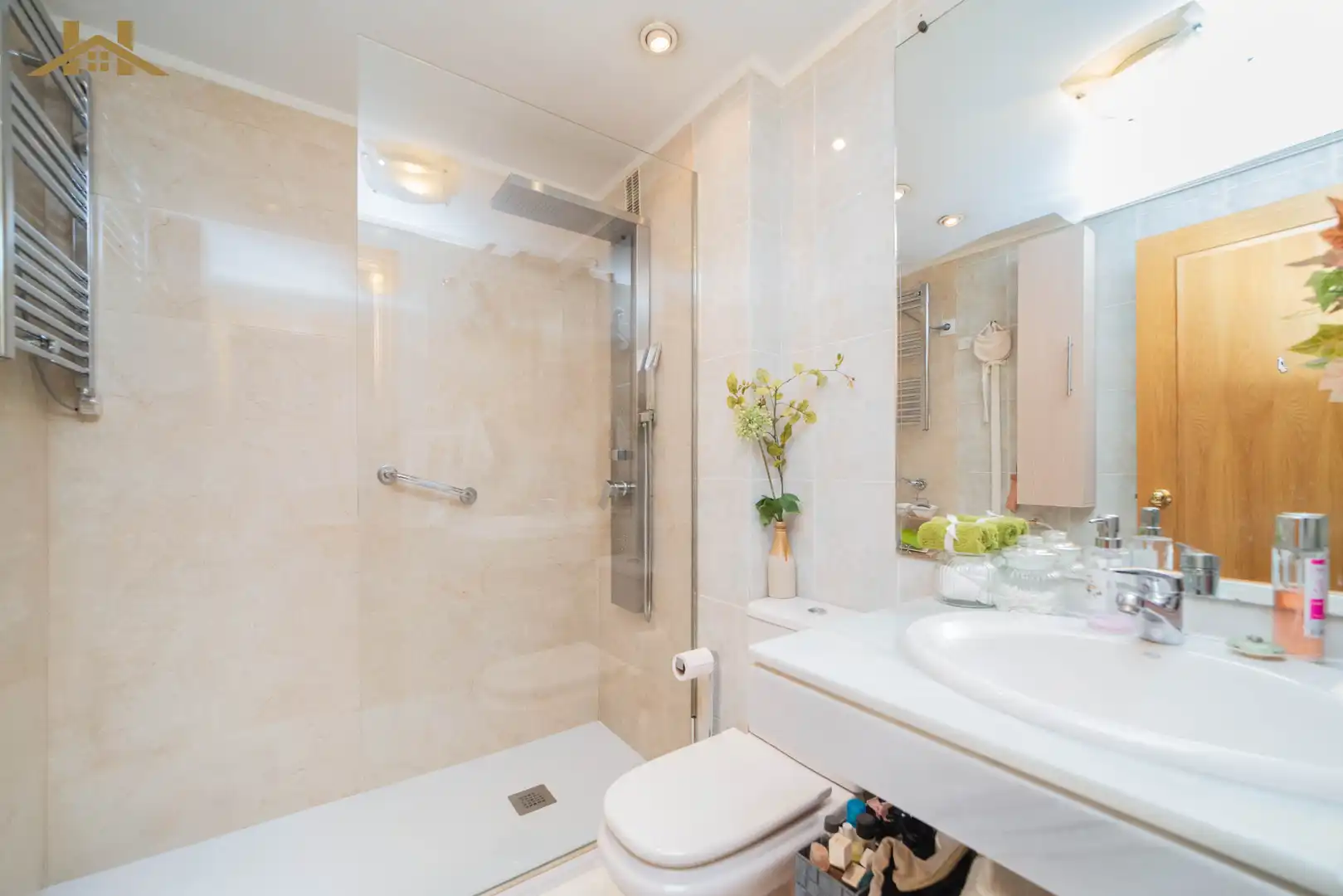 Badezimmer von Maisonette zum Verkauf in Pozuelo de Alarcón mit Klimaanlage, Heizung und Terrasse