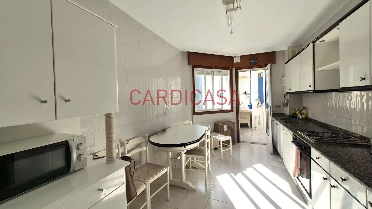 Kitchen of Flat for sale in Redondela  with Heating, Parquet flooring and Storage room