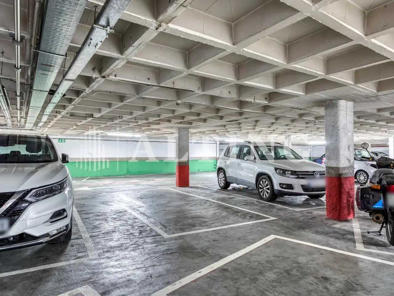 Aparcament de Garatge en venda en Barcelona