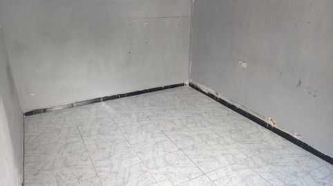 Foto 4 de Piso en venta en C/ Espriu, El Raval, Santa Coloma de Gramenet